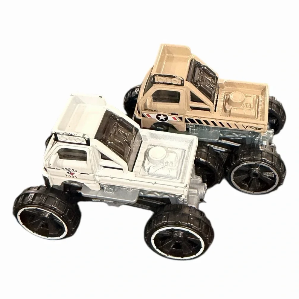 Lot Of 2 Hot Wheels‎ Mazda Autozam Army Tan & White Texas Toot Dream Garage Toys